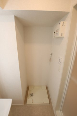 【設備】 | メロウスイート | 室内洗濯機置場