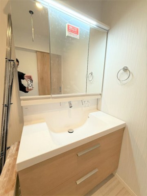 【独立洗面台】 | 【仲介手数料４７０万円が無料！！】■５ＬＤＫ＋車庫２台■ウルトラマン商店街を抜けた住宅街 | 【諸費用４７０万円ＯＦＦです！！】
■祖師ヶ谷大蔵駅１１分！
■駐車場２台可
■耐震性、断熱性などで最高評価！
■ＺＥＨ水準住宅！
■高断熱住宅！
■省エネ性能ラベル！
■内覧可能