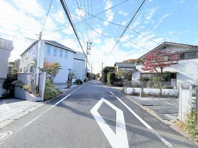【前面道路含む現地写真】 | 【仲介手数料４７０万円が無料！！】■５ＬＤＫ＋車庫２台■ウルトラマン商店街を抜けた住宅街
