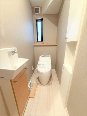 【トイレ】 | 【仲介手数料４７０万円が無料！！】■５ＬＤＫ＋車庫２台■ウルトラマン商店街を抜けた住宅街