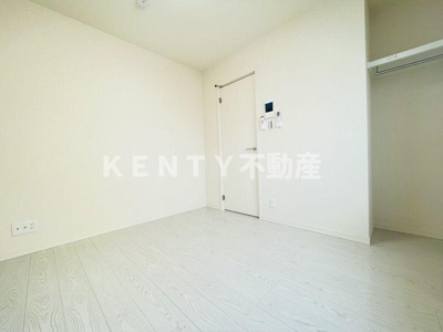 【寝室】 | ライスフラワー羽田 | 落ち着いた色調の寝室です