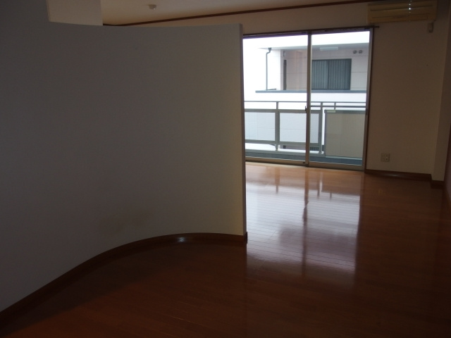 ガーデンコートＨＩＳＯＫＯの居間・リビング