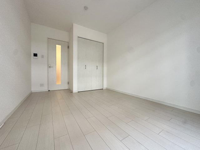 グリッター沢ノ町の洋室