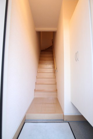 リヴィエールメゾンの玄関