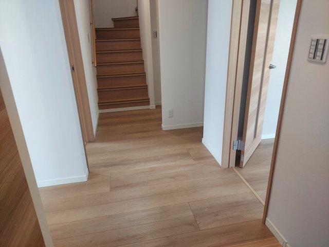 宝塚市売布1丁目一戸建のその他|1階ホール