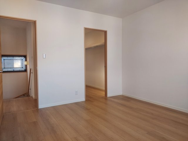 宝塚市売布1丁目一戸建の洋室|2階洋室約8.5帖
