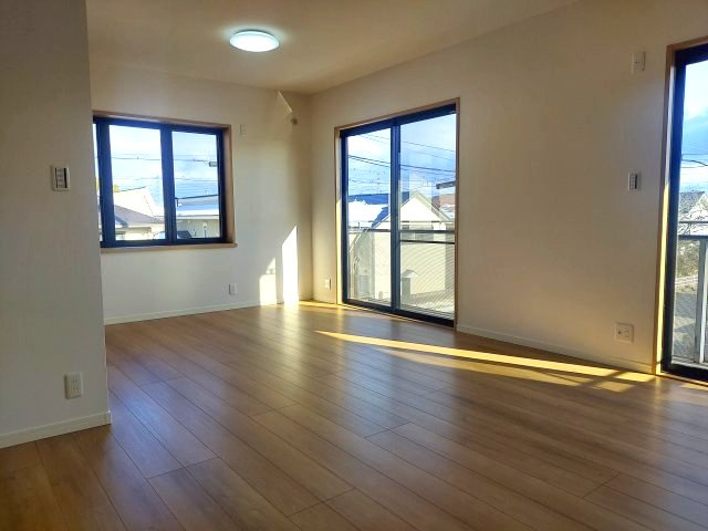 宝塚市売布1丁目一戸建の洋室|2階洋室約10帖