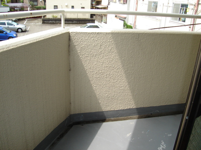 ライフシティサカイのバルコニー