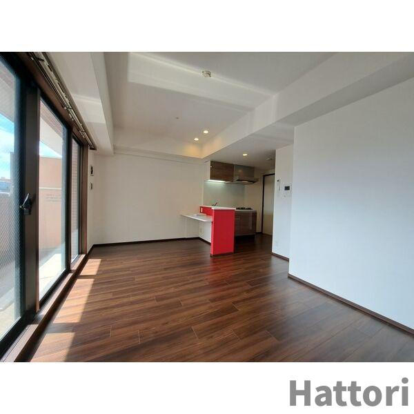 スプランディッド新大阪キャトルの居間・リビング