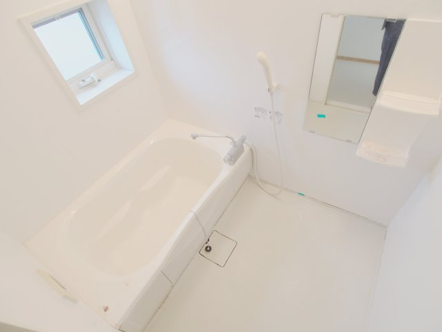 広島市安芸区瀬野西３丁目のアパートの浴室