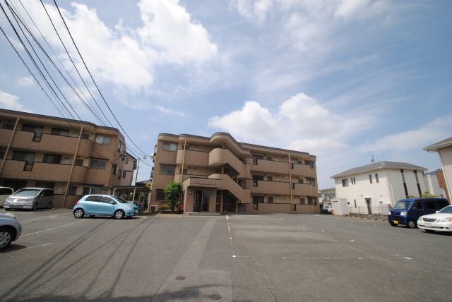 エクセレント合川Iの駐車場