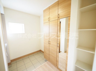 【玄関】 | 現地写真（２号地玄関）電子ロック＆ディンプルキーを標準装備！
