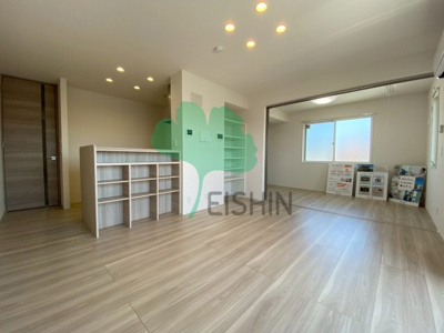 【居間・リビング】 | D-ROOM五十川2 | アレンジ自由自在の広々空間です！