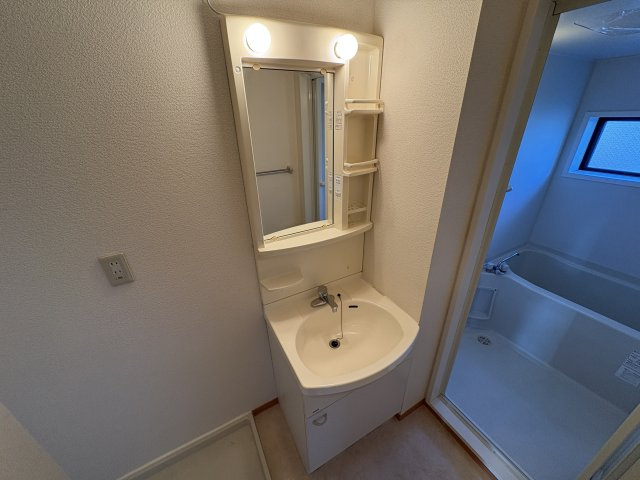 ヴァンコリーヌの洗面所