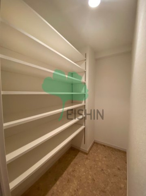 【玄関】 | ラシルフィード博多駅南  | ウオークインシューズボックスです！