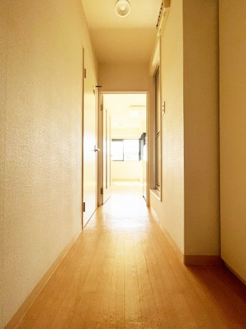 リジョイスの内装