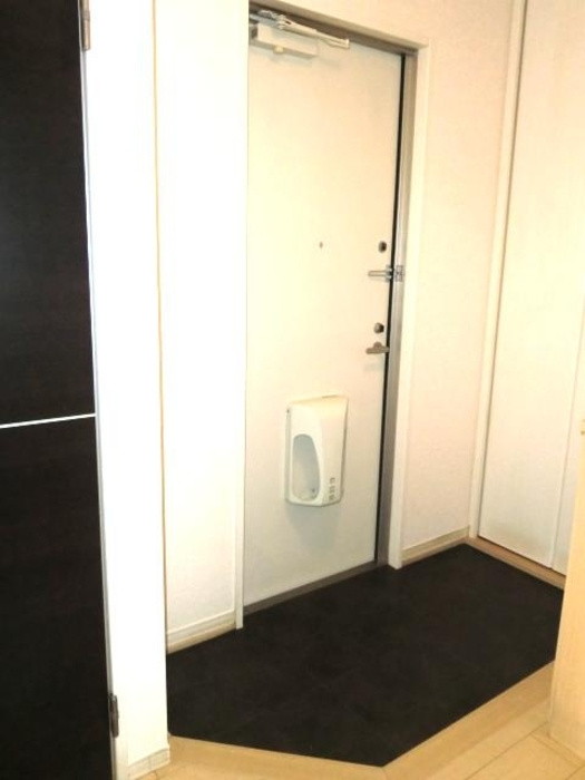 クレセントの玄関