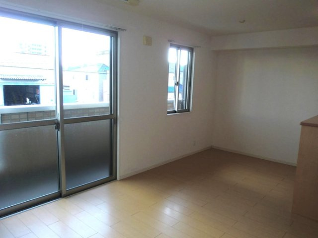 クレセントの居間・リビング