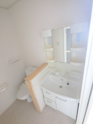 ドムスソラリスの独立洗面台