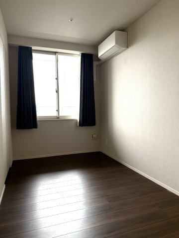 プレミスト天神赤坂タワーの洋室