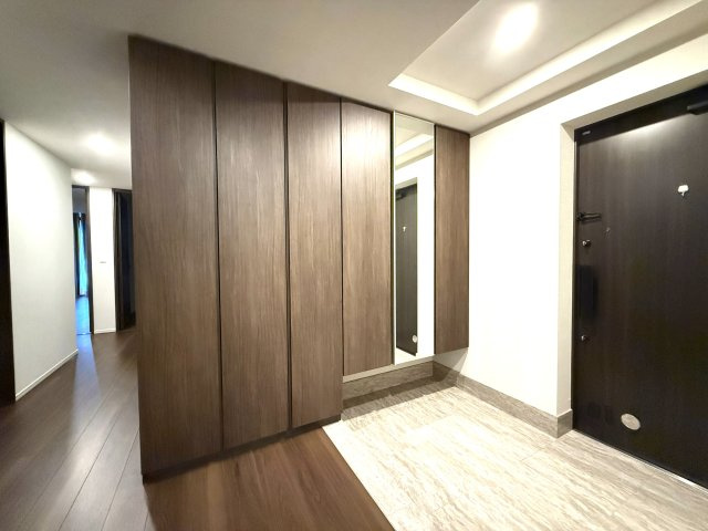 プレミスト天神赤坂タワーの玄関