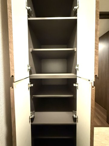 プレミスト天神赤坂タワーの収納