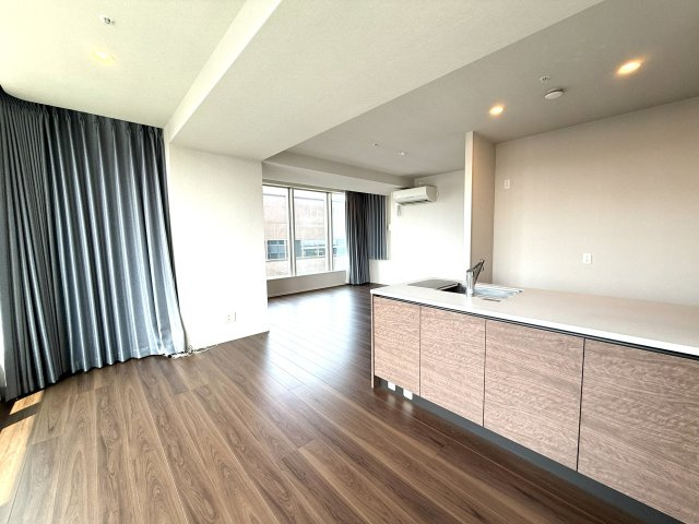 プレミスト天神赤坂タワーの居間・リビング