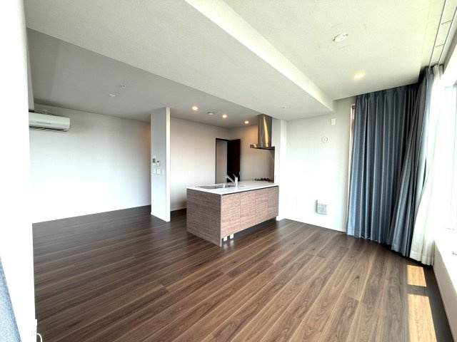 プレミスト天神赤坂タワーの居間・リビング