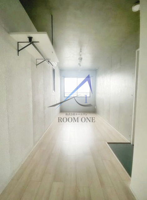 コルク新板橋の居間・リビング|洋室のお部屋です。