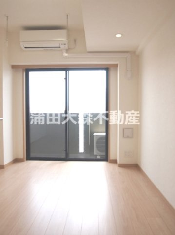 ルーブル多摩川九番館の居間・リビング