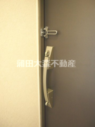 ルーブル多摩川九番館の玄関