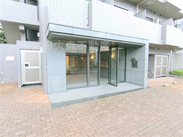 ルーブル多摩川九番館の外観