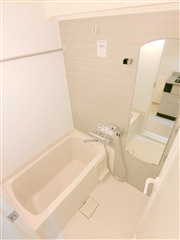 ルーブル多摩川九番館の浴室|浴室乾燥機付きの機能的なお風呂！