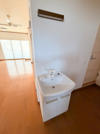 佐鳴台3丁目54-40住居付貸店舗の内装