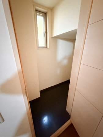 佐鳴台3丁目54-40住居付貸店舗の内装