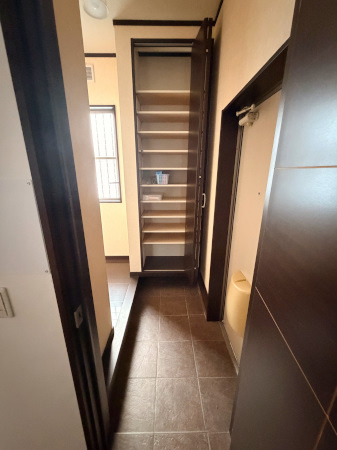 佐鳴台3丁目54-40住居付貸店舗の内装