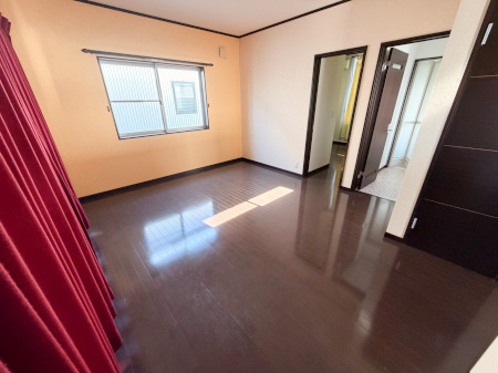 佐鳴台3丁目54-40住居付貸店舗の内装