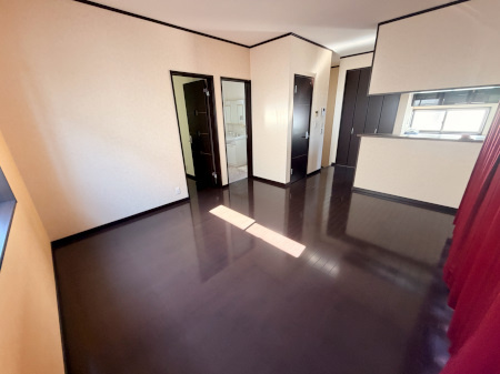 佐鳴台3丁目54-40住居付貸店舗の内装