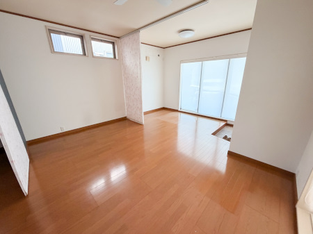 佐鳴台3丁目54-40住居付貸店舗の内装