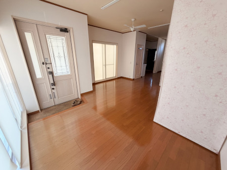 佐鳴台3丁目54-40住居付貸店舗の内装