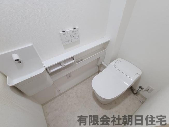 【トイレ】 | サンシティ松江駅通り 2LDK (77.99㎡) | 落ち着いたトイレです