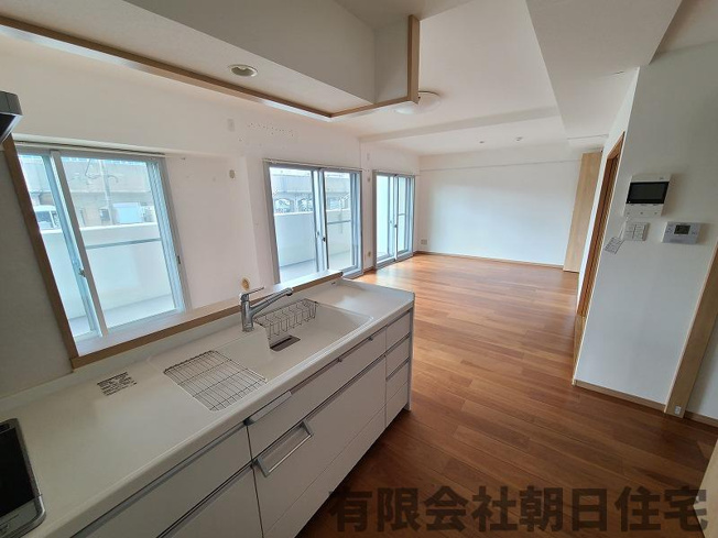 【キッチン】 | サンシティ松江駅通り 2LDK (77.99㎡) | キッチンです