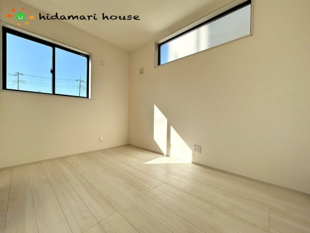 西区土屋第2　新築戸建　リーブルガーデン02の洋室|1階　洋室　4.3帖