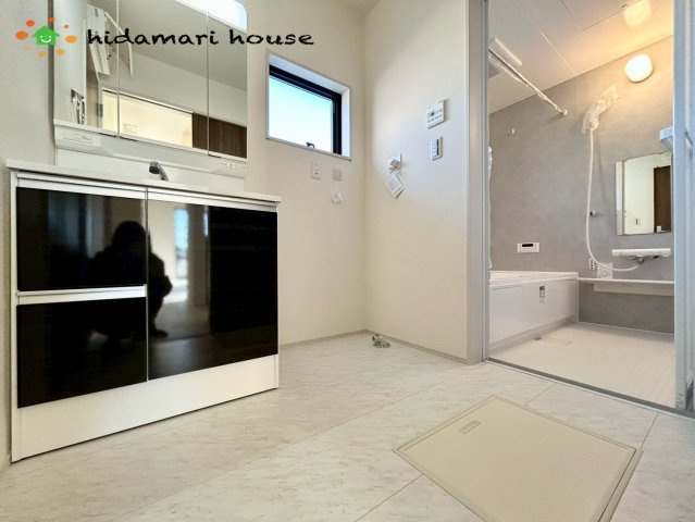 西区土屋第2　新築戸建　リーブルガーデン02の洗面所