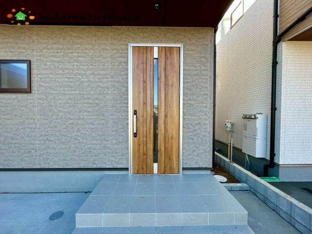 西区土屋第2　新築戸建　リーブルガーデン02の玄関