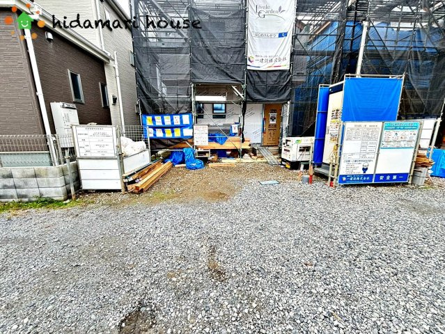 西区土屋第2　新築戸建　リーブルガーデン02の駐車場