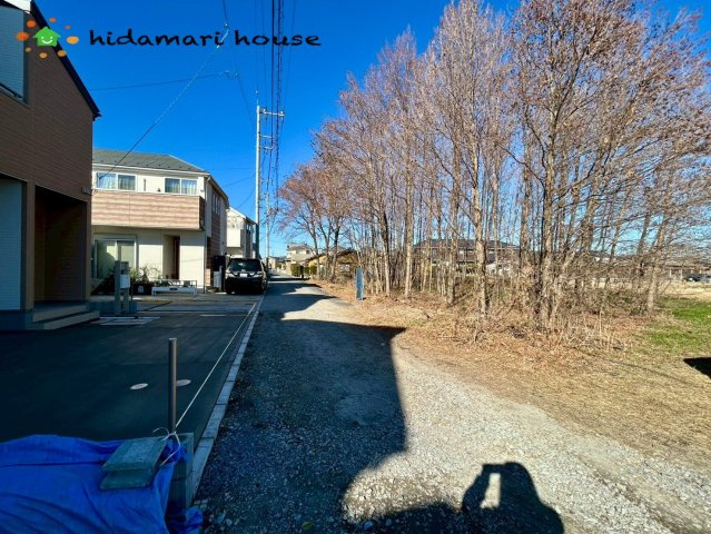 西区土屋第2　新築戸建　リーブルガーデン02の前面道路含む現地写真
