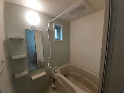 【浴室】 | サニーコート初町 | 落ち着いた空間のお風呂です