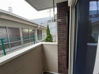 【バルコニー】 | サニーコート初町 | お洗濯にも便利なバルコニー付き
