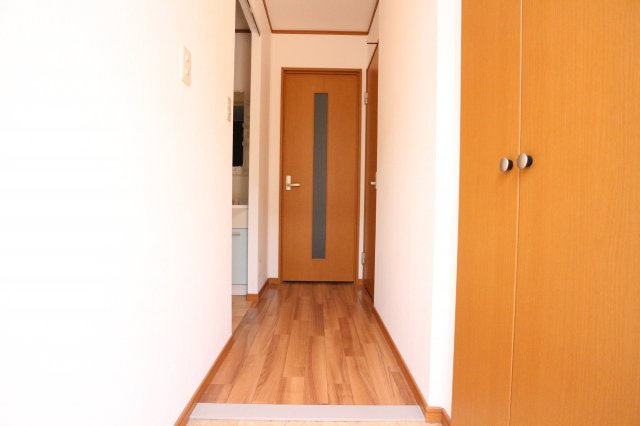 クレールベルヴィル立花の玄関